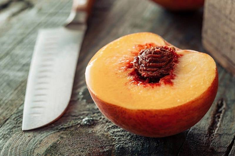 Pain-Perdu aux pêches rôties et sirop d’épices