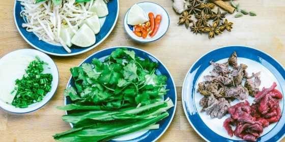 Recette traditionnelle du Phở bò (soupe de bœuf vietnamienne aux vermicelles) 4 pho | 4